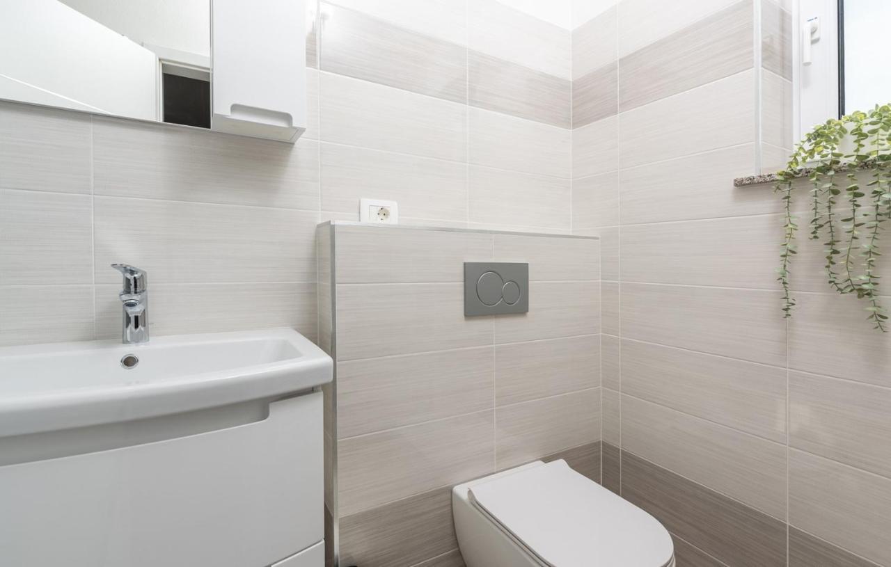 Villa Buroli With Pool, Sauna And Jacuzzi Exterior foto