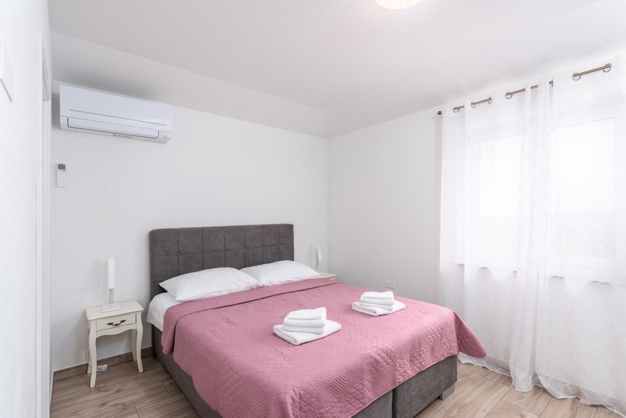 Villa Buroli With Pool, Sauna And Jacuzzi Exterior foto